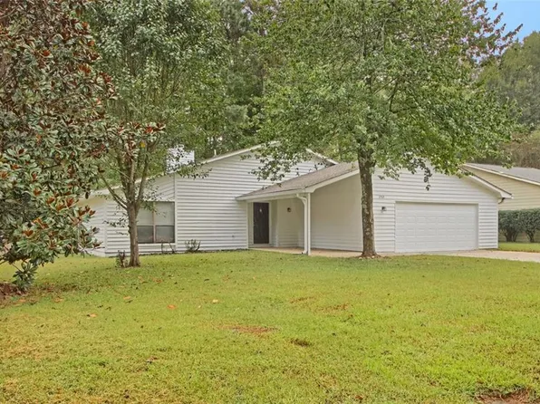 2765 Trotters Walk Trl, Snellville, GA 30078