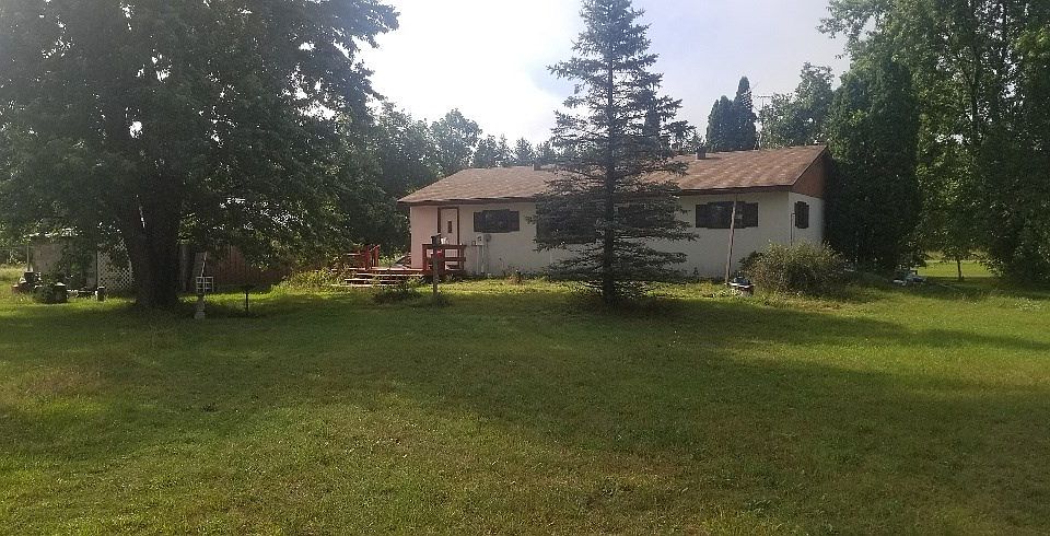 1st image of W9302 W Bauer Road W