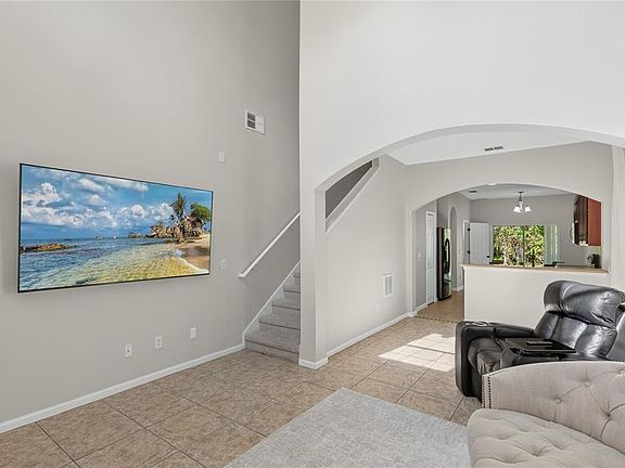 5th image of 10212 PARK COMMONS DRIVE