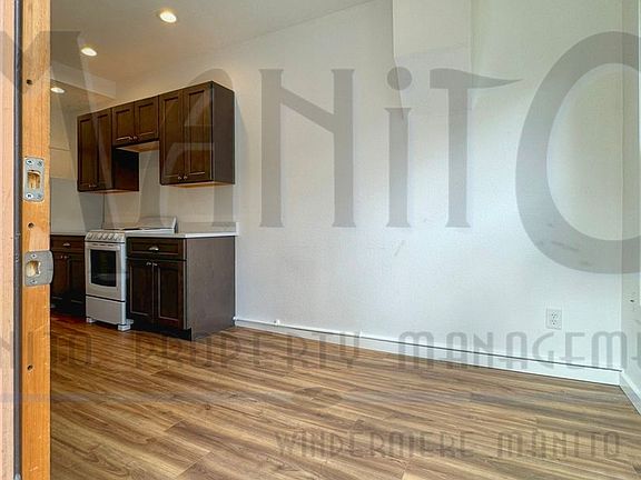 5th image of 1631 W 1st Ave #B