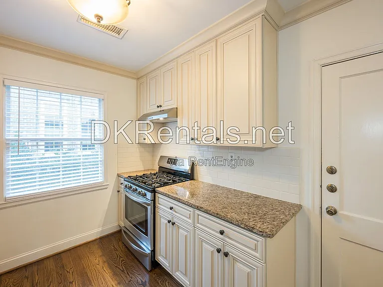 55 Delmont Dr NE #D3 — Photo 10
