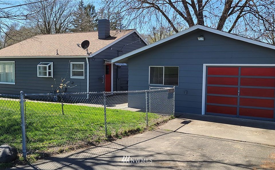 2nd image of 455 E Park Lane