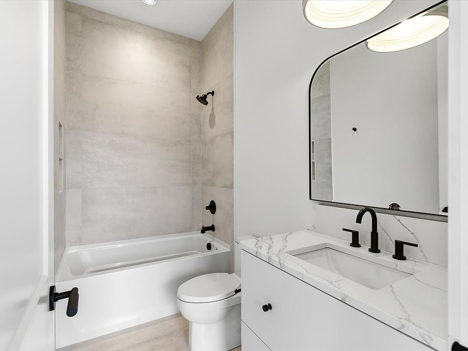 61st image of 818 Brentview Dr