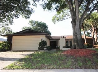 2180 Chantilly Ln, Dunedin, FL 34698