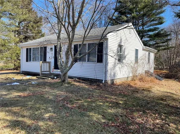 59 Himes St, North Kingstown, RI 02852