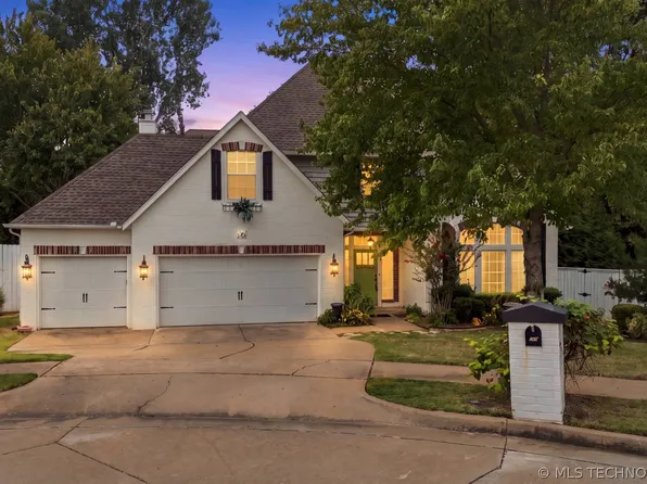 204 N Sweet Gum Ave, Broken Arrow, OK 74012