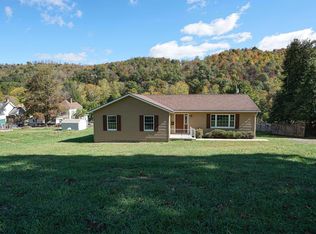 711 Upper Beech St, Grafton, WV 26354
