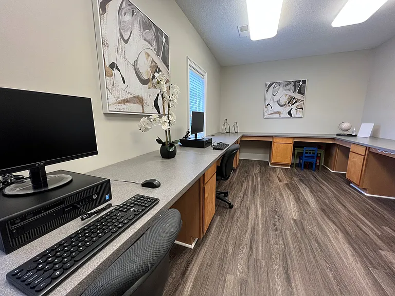 Mountainside Manor — Photo 19