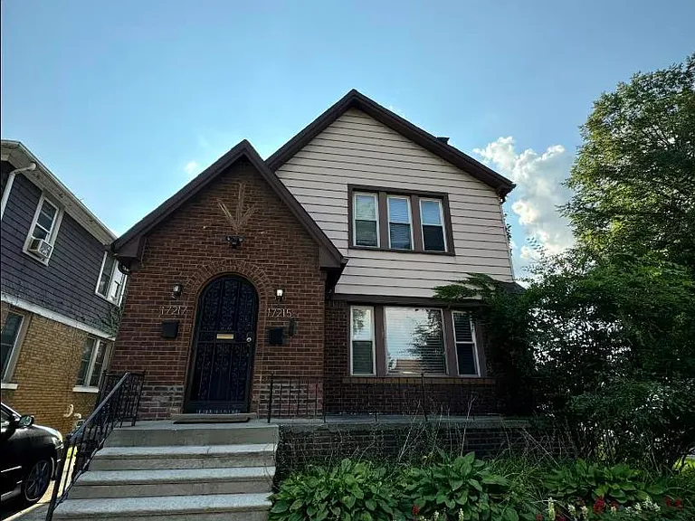 17215 Warrington Dr — Photo 1