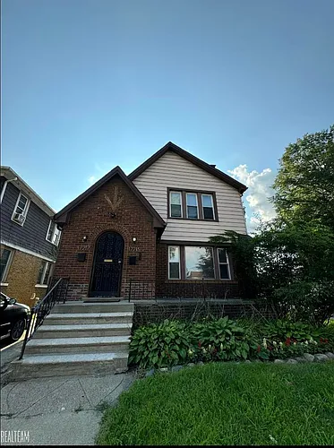 17215 Warrington Dr Photo 1