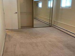 116 W Clearwater Rd, Lindenhurst, NY 11757