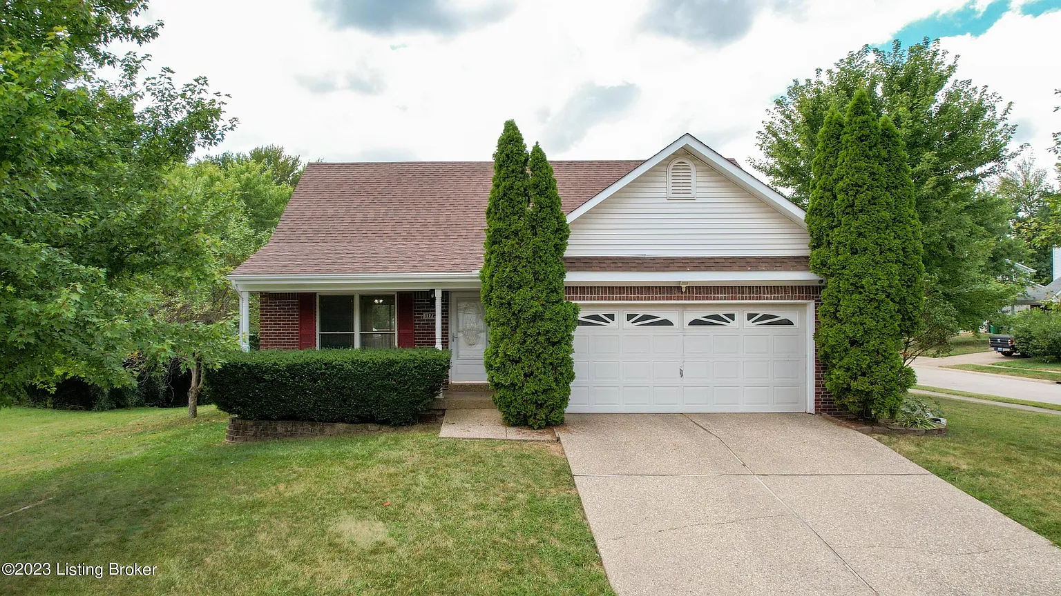 11727 Oak Bay Dr photo 1