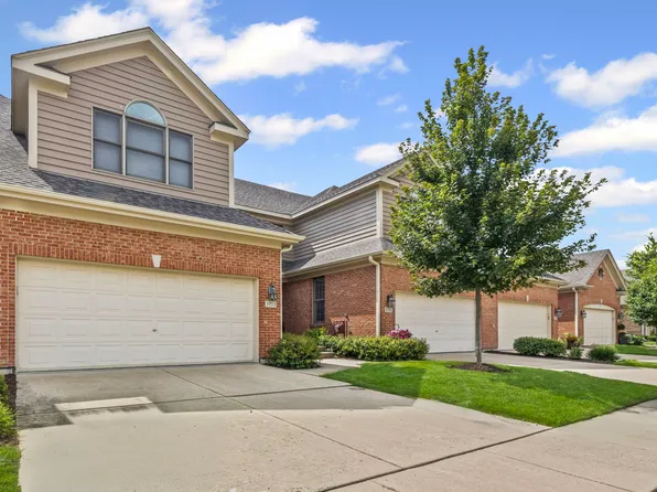 3733 King George Ln, Saint Charles, IL 60174