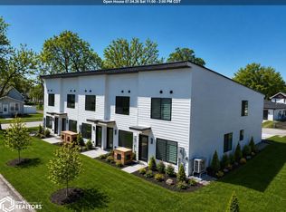 322 S 11th St, Sac City, IA 50583