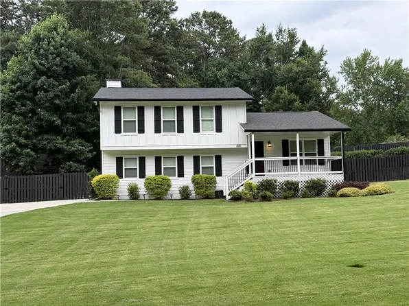 880 The Cir, Lawrenceville, GA 30043