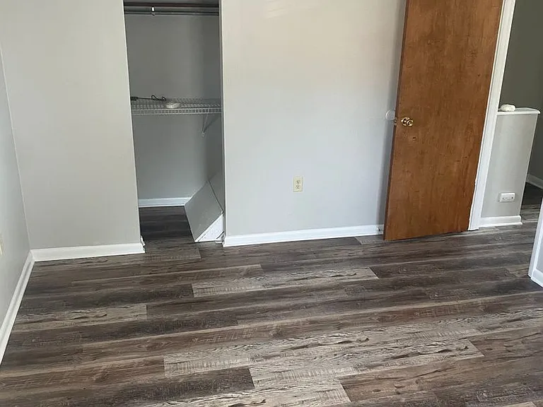 13 Franklin Ave — Photo 12