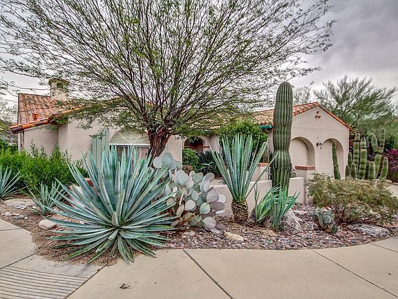 3rd image of 6548 N Desert Breeze Ct