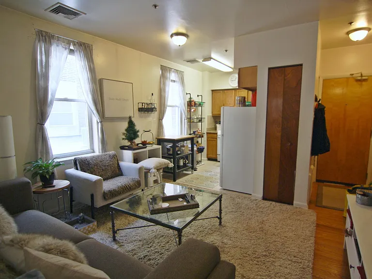 1525 Fairmount Ave #3 — Photo 3