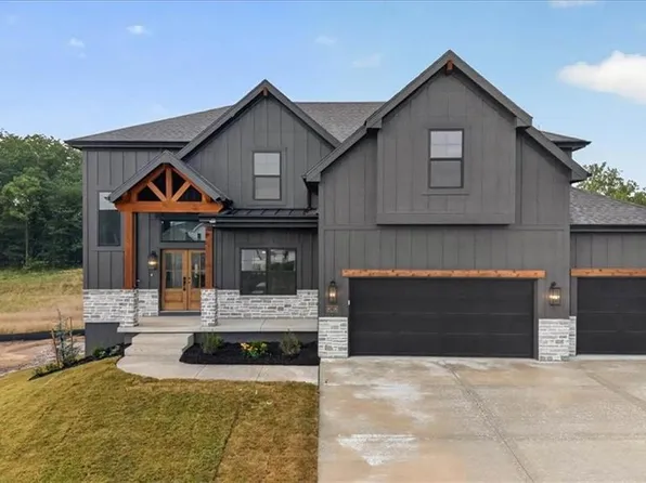 8218 NW 90th Ter, Kansas City, MO 64153