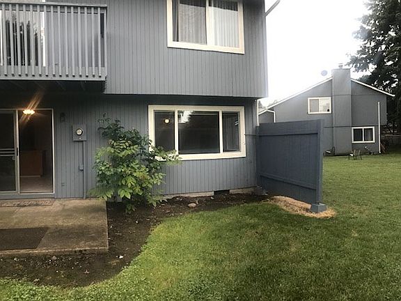 4th image of 1606 SE 145th Ct