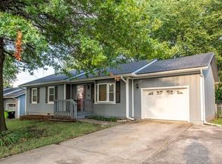 2602 Easton St, Harrisonville, MO 64701