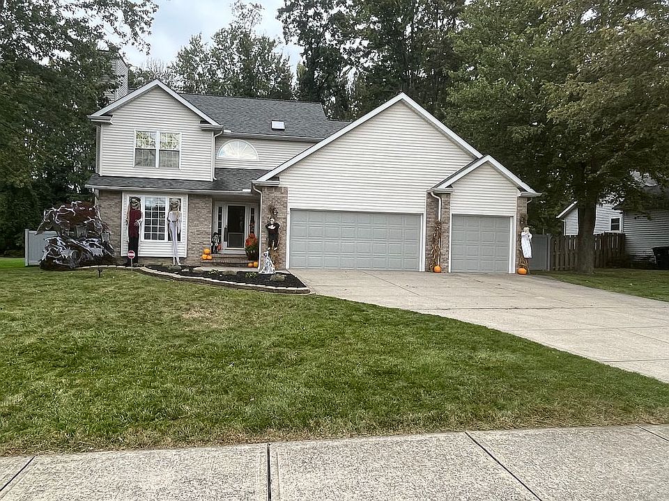 2nd image of 7695 Angela Ln