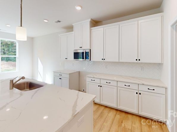 604 Banter Ln #29, Cramerton, NC 28032