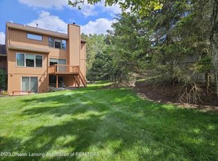 5303 E Hidden Lake Dr, East Lansing, MI 48823