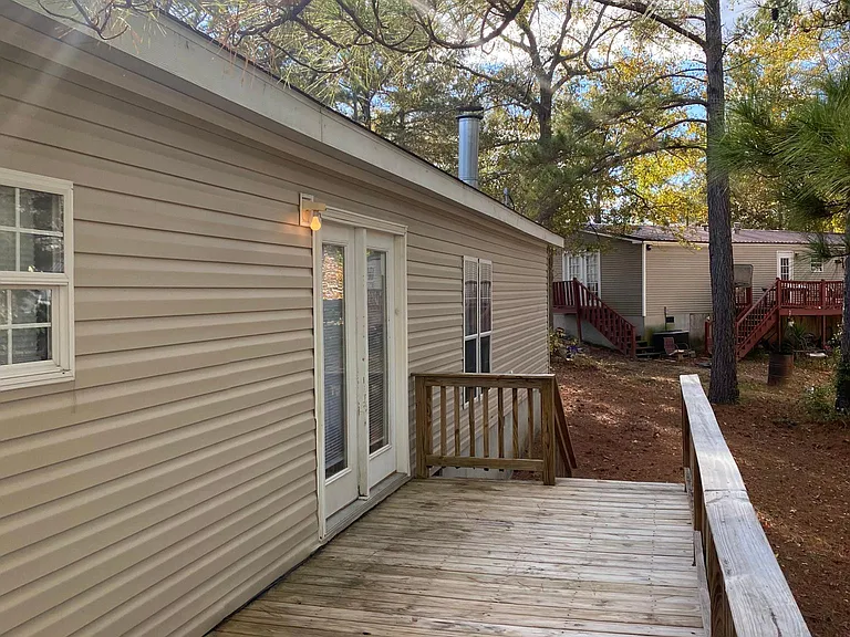 Thomas Field Rd SE — Photo 9
