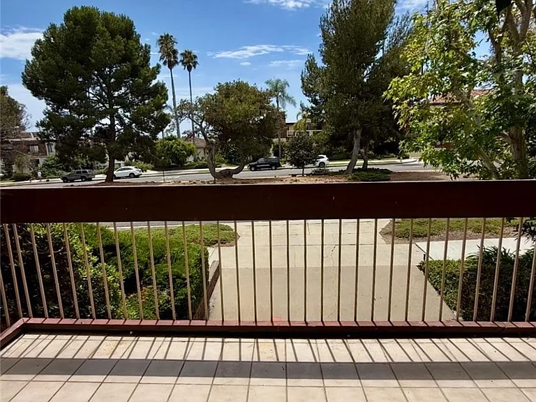 2322 Palos Verdes Dr W #102 — Photo 6