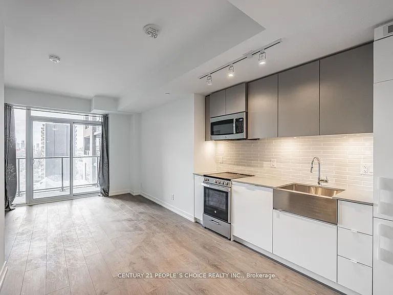 270 Dufferin St #713 — Photo 2