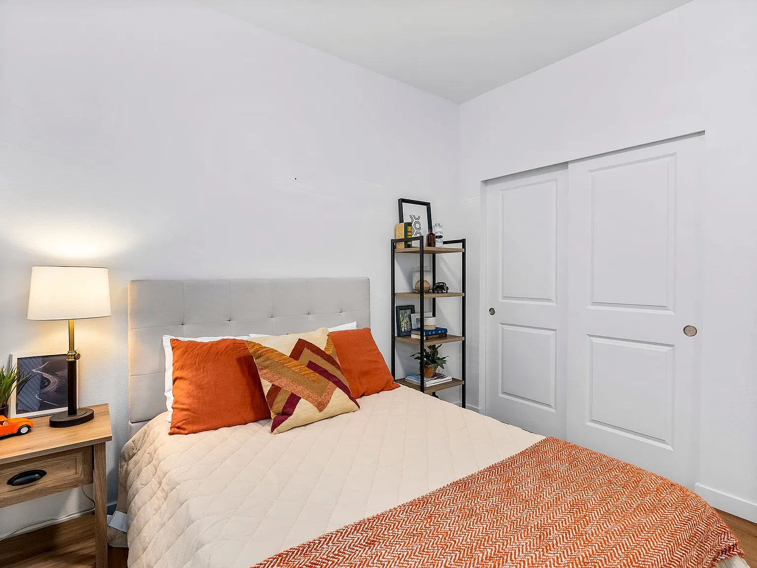 Karlo Lacey Apartments — Photo 4