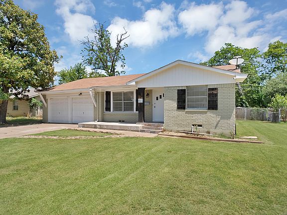 2nd image of 8533 Blossom Ln