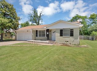 8533 Blossom Ln, Dallas, TX 75227