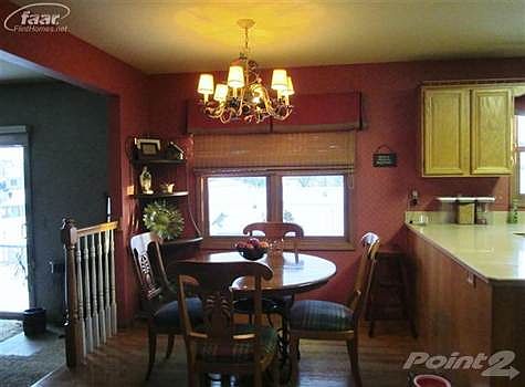 2nd image of 5528 Chatham Ln