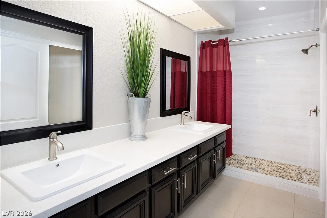 4 bed, 2.0 bath, 1389 sqft, $2,195 — Photo 4