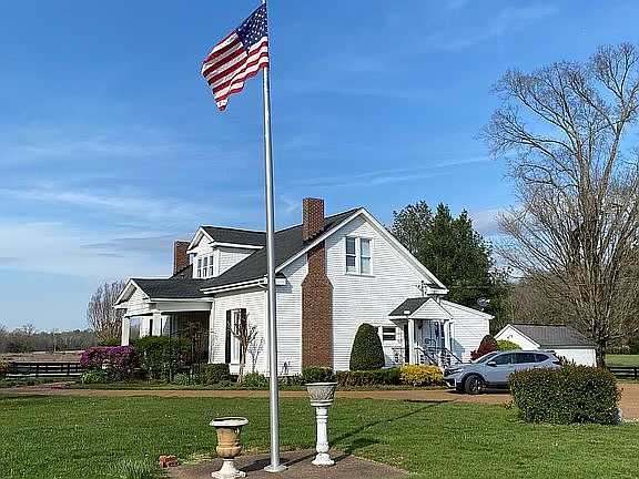 2nd image of 8954 Horton Hwy