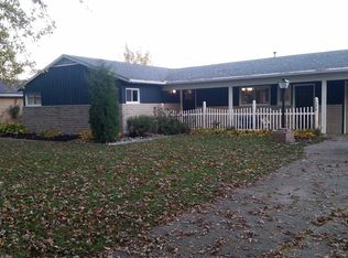 1416 Lakewood Dr, Fort Wayne, IN 46819