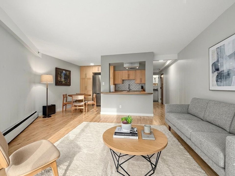 1st image of 1549 Kitchener St #104