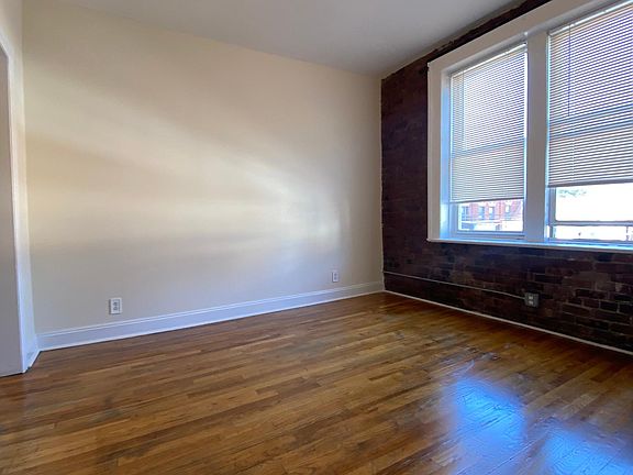 4th image of 994 McLean Ave Floor 2