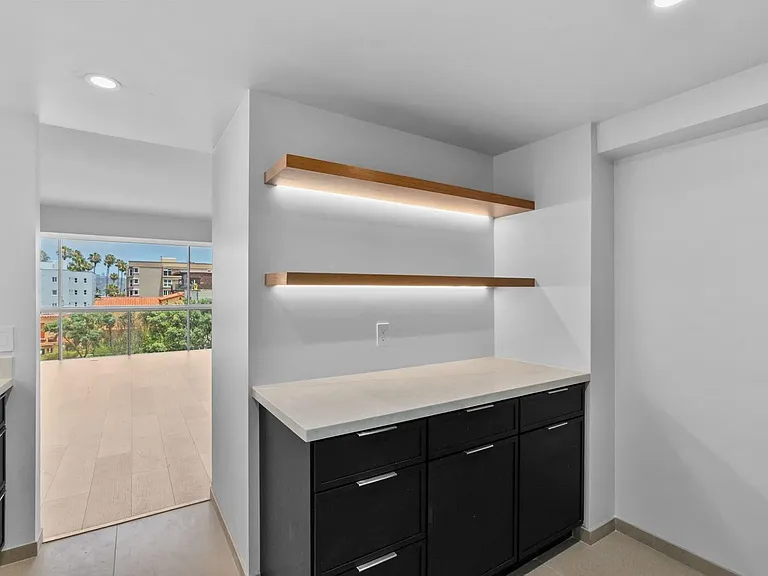 939 Coast Blvd #6F — Photo 16