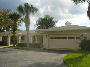 630 Magellan Dr, Sarasota, FL 34243