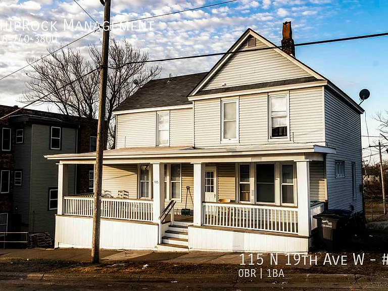 115 N 19th Ave W #C — Photo 1