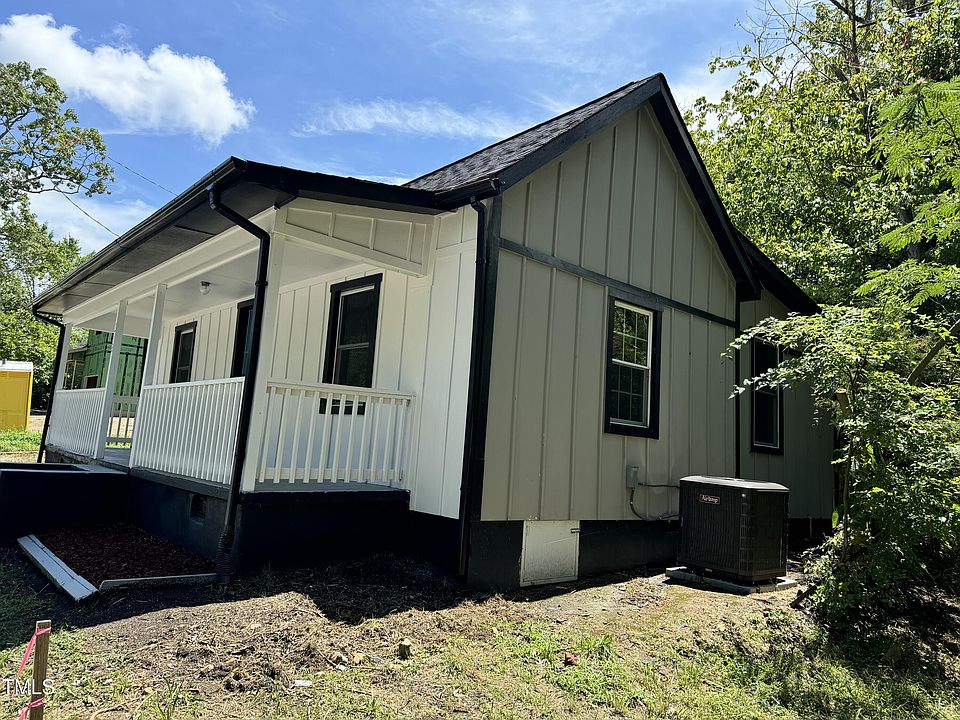 1st image of 217 Clement Ave