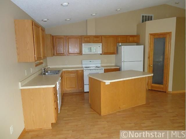 2nd image of 60 3rd Avenue Dr SW