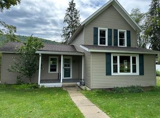 102 Watrous St, Gaines, PA 16921