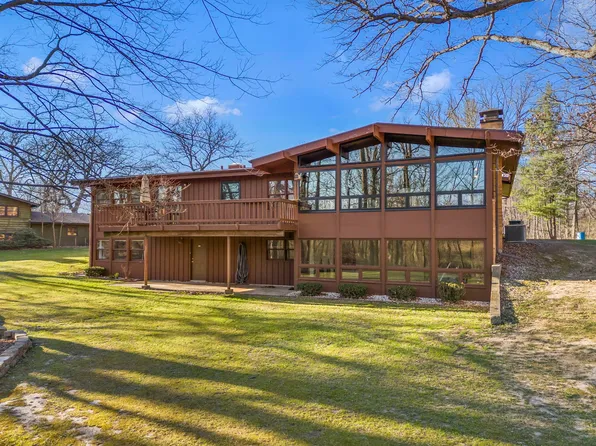2327 Valley View Ln, Park Forest, IL 60466