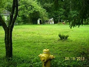 2nd image of 112 Oak St