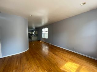 925 S Carpenter St APT 1F, Chicago, IL 60607