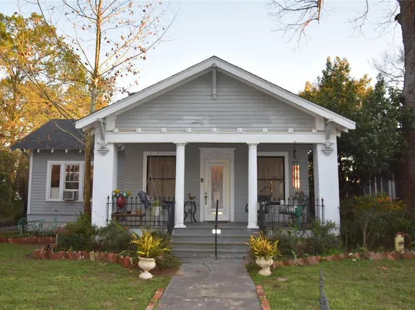 705 Lamar Ave, Crockett, TX 75835